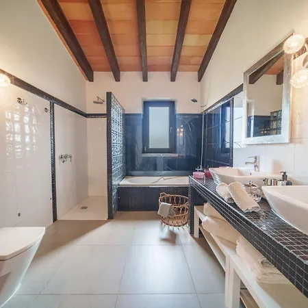 Benet By Interhome * Arta